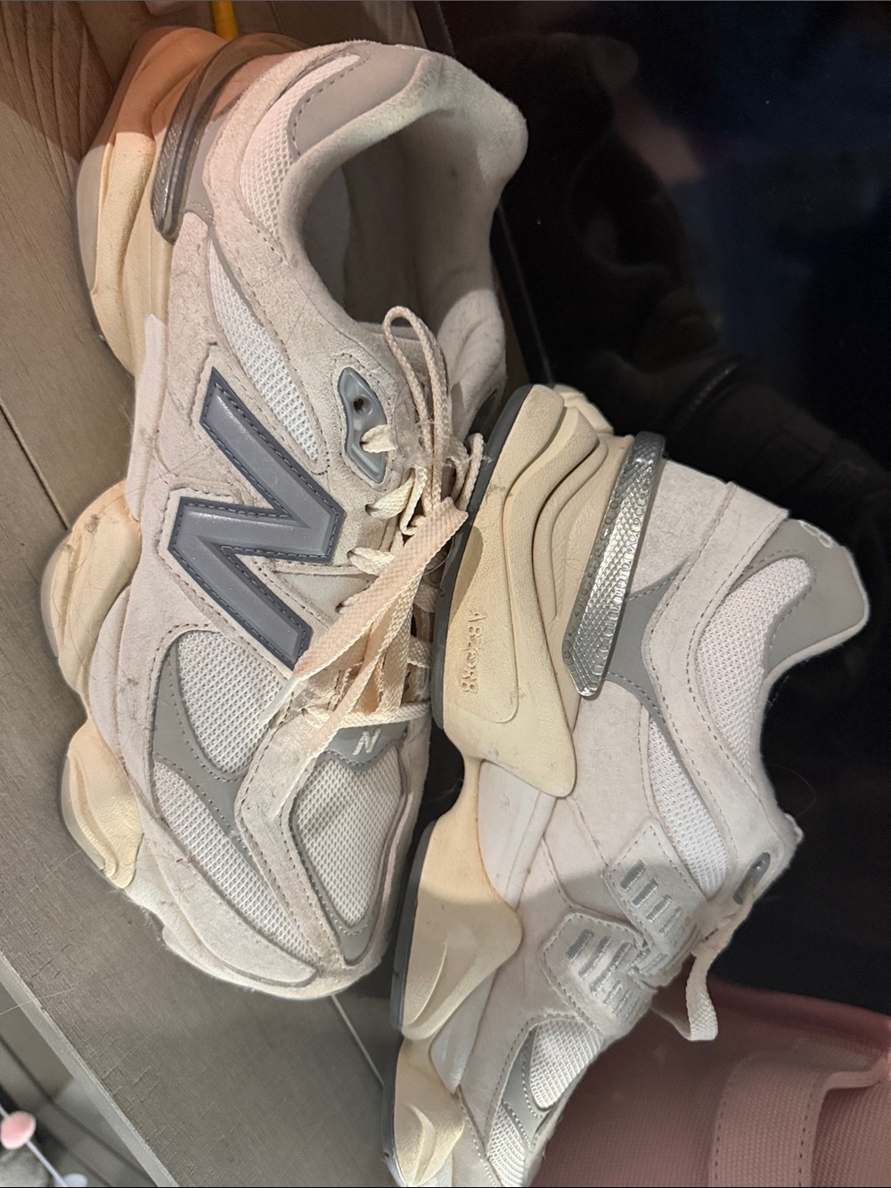 New Balance Women's Cream and Gray Chunky Athletic Sneakers